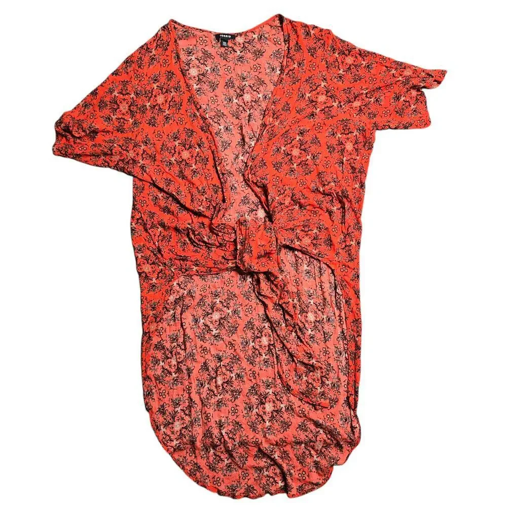 Torrid‎ Floral Half Front Tie Kimono Size: 1/2